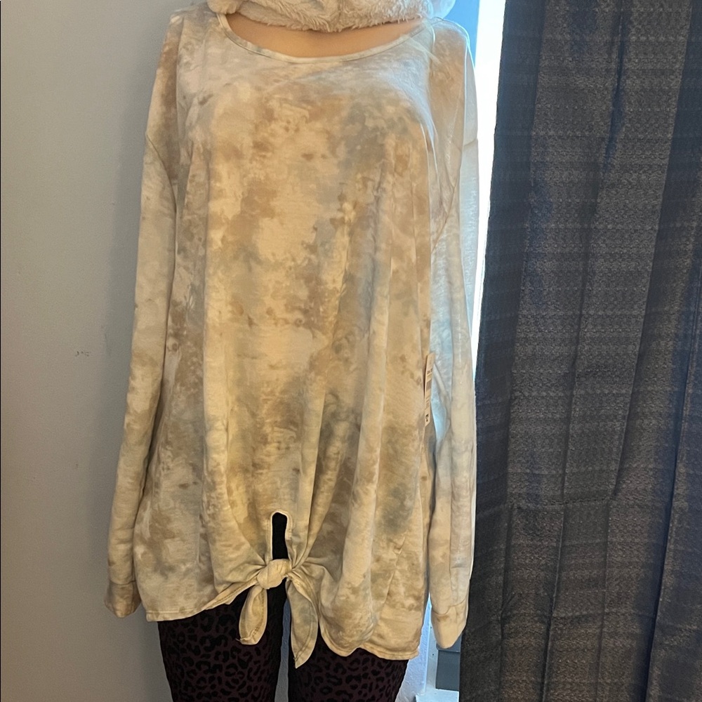 Women's Tie-Dye Long Sleeve Top